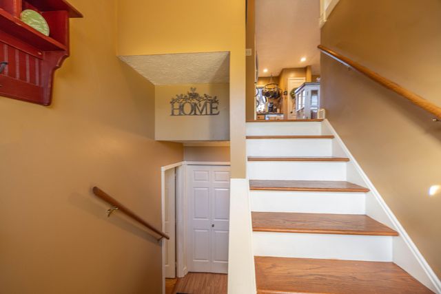 422 Bourbon Acres Road, Paris, KY 40361