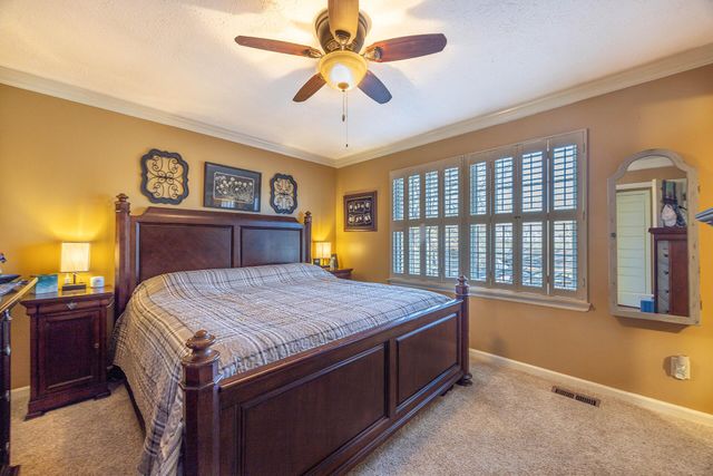 422 Bourbon Acres Road, Paris, KY 40361