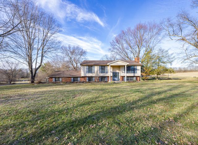 422 Bourbon Acres Road, Paris, KY 40361