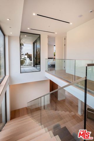 6132 Maryland Drive, Los Angeles, CA 90048