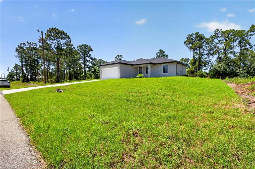 1130 Dutchess ST E, LEHIGH ACRES, FL 33974 — photo 3