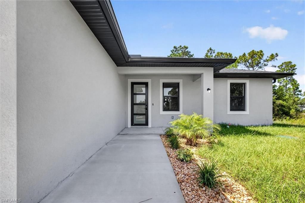 1130 Dutchess ST E, LEHIGH ACRES, FL 33974 — photo 4