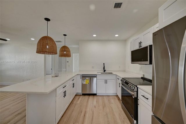 816 Tuscaloosa St, West Palm Beach, FL 33405