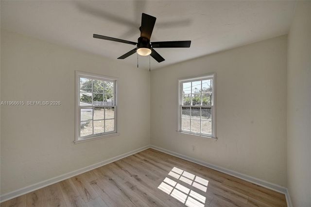 816 Tuscaloosa St, West Palm Beach, FL 33405