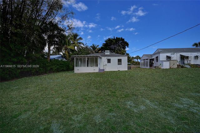 816 Tuscaloosa St, West Palm Beach, FL 33405