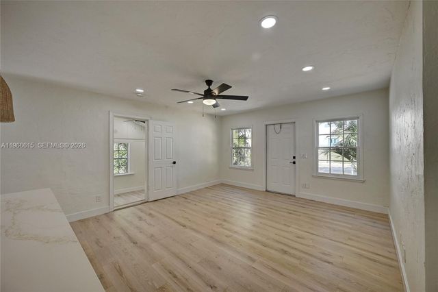 816 Tuscaloosa St, West Palm Beach, FL 33405