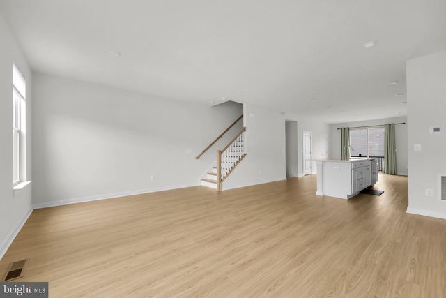 2128 GLACIER RD, Herndon, VA 20170