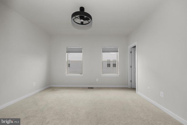 2128 GLACIER RD, Herndon, VA 20170