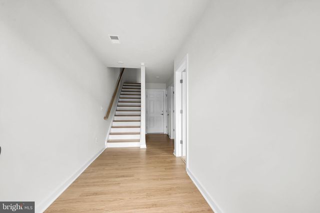 2128 GLACIER RD, Herndon, VA 20170