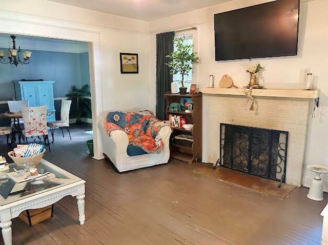 204 N Main St., Petal, MS 39465