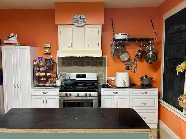 204 N Main St., Petal, MS 39465
