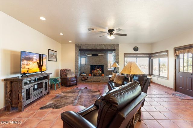 501 S Saguaro Drive, Wickenburg, AZ 85390