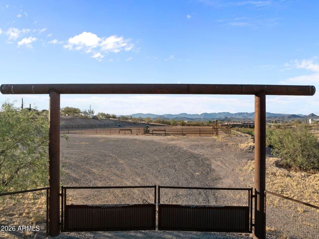 501 S Saguaro Drive, Wickenburg, AZ 85390