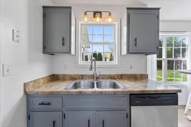 2604 Marymont Dr, Clarksville, TN 37042