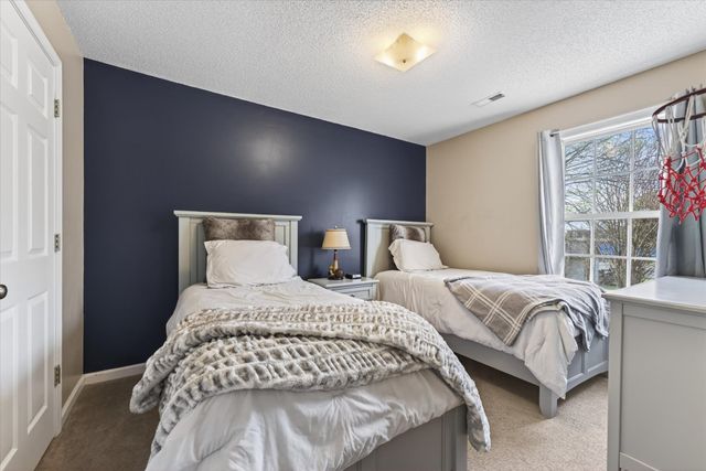 2604 Marymont Dr, Clarksville, TN 37042