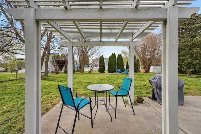 2604 Marymont Dr, Clarksville, TN 37042