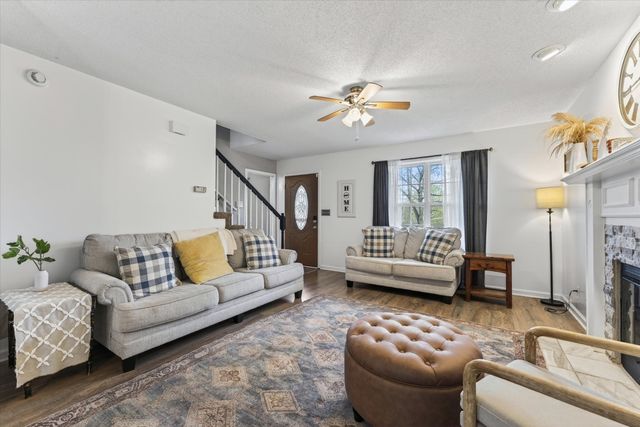 2604 Marymont Dr, Clarksville, TN 37042