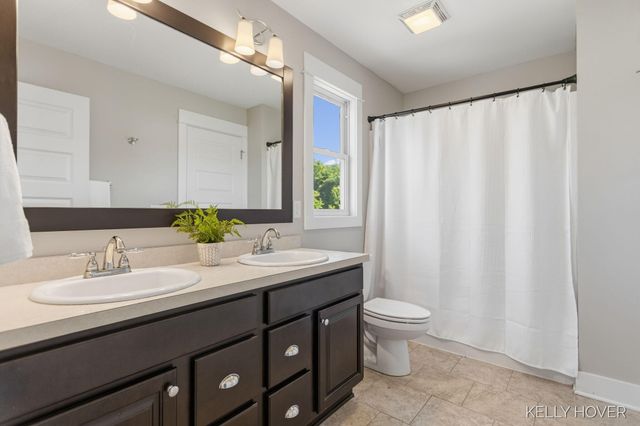 1662 Jen Nel Drive SW, Byron Center, MI 49315