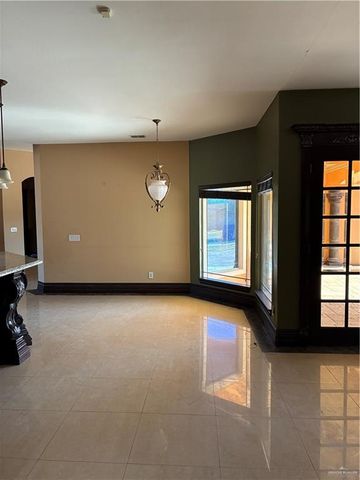 286 E Navajo Drive, Rio Grande City, TX 78582