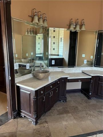 286 E Navajo Drive, Rio Grande City, TX 78582