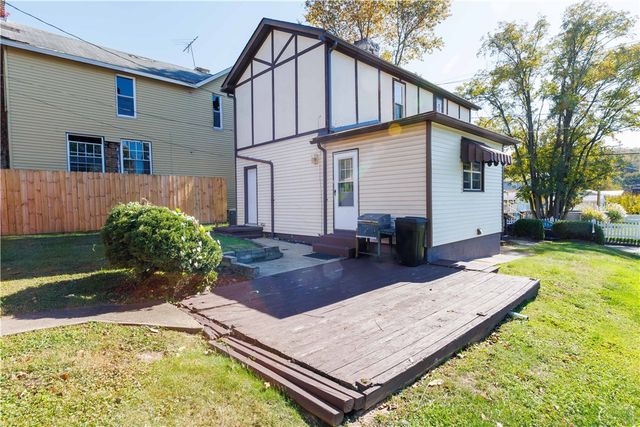 213 2nd Ave, Elco, PA 15434