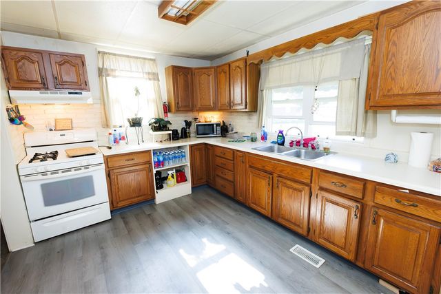 213 2nd Ave, Elco, PA 15434