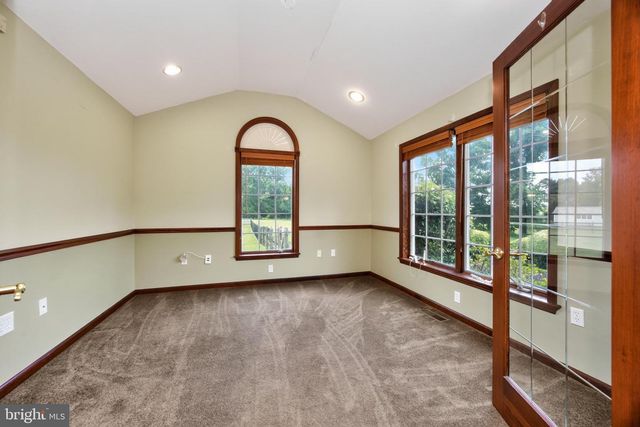 24 LEHMANN DR, Douglassville, PA 19518
