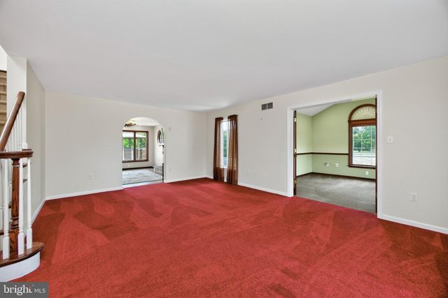 24 LEHMANN DR, Douglassville, PA 19518