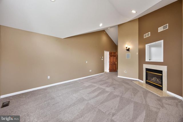 24 LEHMANN DR, Douglassville, PA 19518