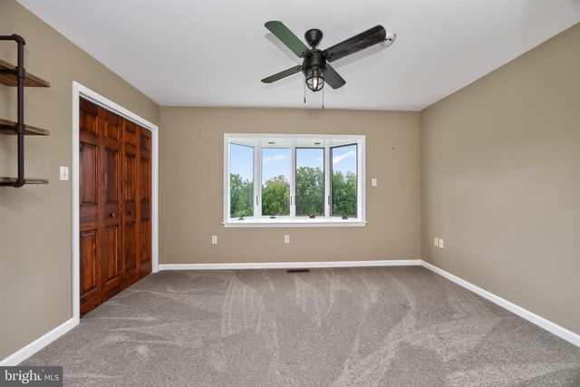 24 LEHMANN DR, Douglassville, PA 19518