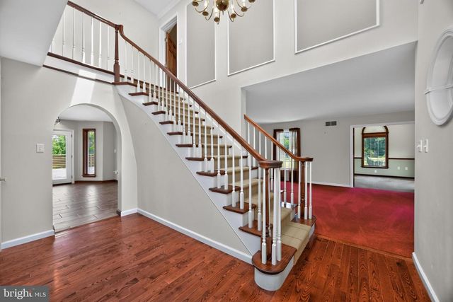 24 LEHMANN DR, Douglassville, PA 19518