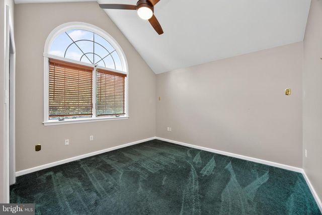 24 LEHMANN DR, Douglassville, PA 19518