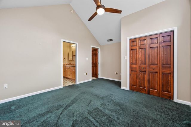 24 LEHMANN DR, Douglassville, PA 19518
