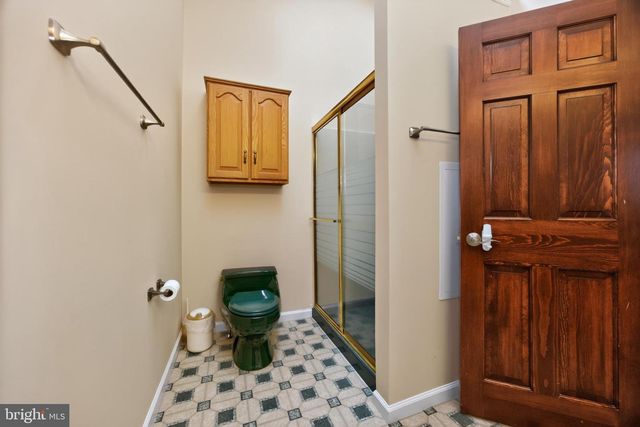 24 LEHMANN DR, Douglassville, PA 19518