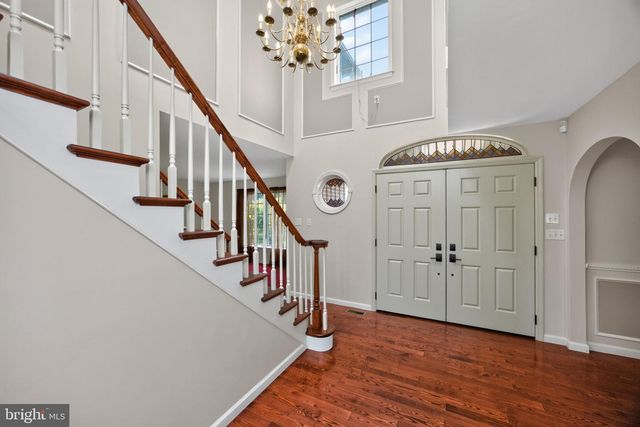24 LEHMANN DR, Douglassville, PA 19518