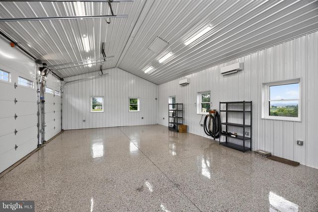 24 LEHMANN DR, Douglassville, PA 19518