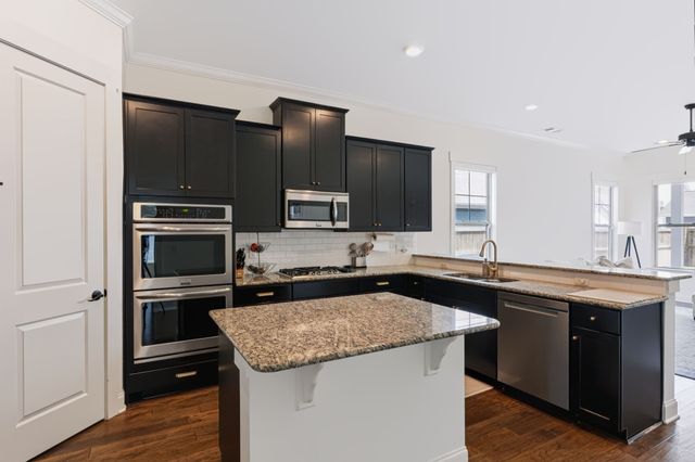 2785 Americus Dr, Thompsons Station, TN 37179