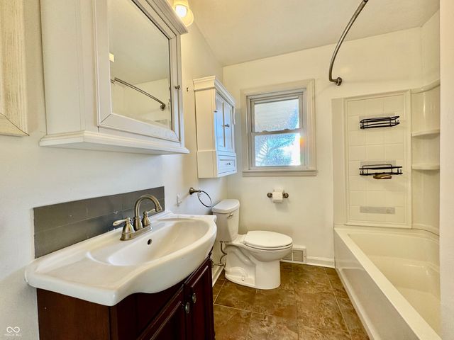 116 Vallonia Road, Brownstown, IN 47220