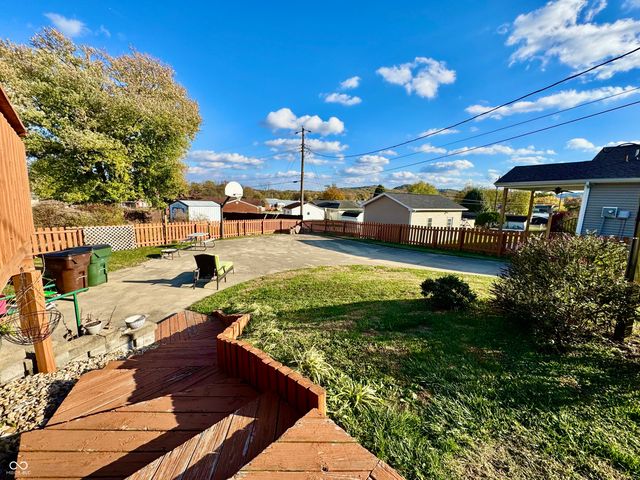 116 Vallonia Road, Brownstown, IN 47220