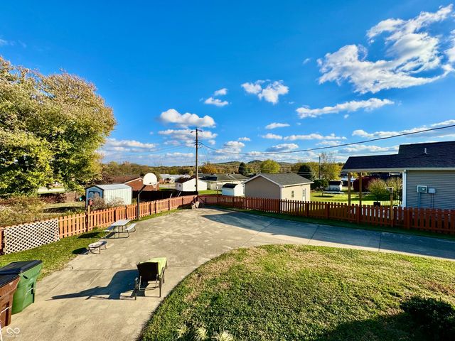 116 Vallonia Road, Brownstown, IN 47220