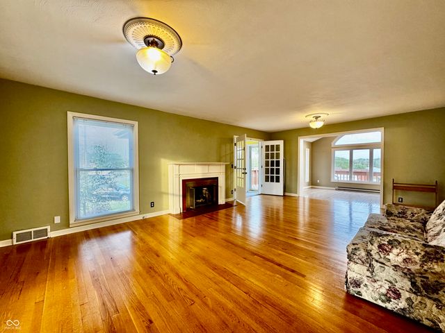 116 Vallonia Road, Brownstown, IN 47220