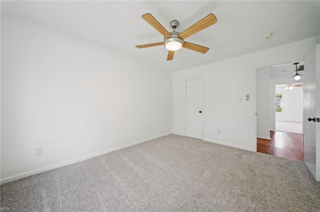 2141 Bloomsbury LN, Virginia Beach, VA 23454