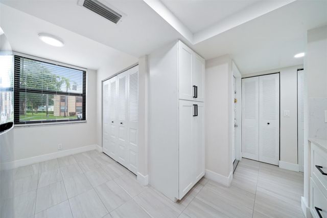 7350 NW 18th Street 104, Margate, FL 33063