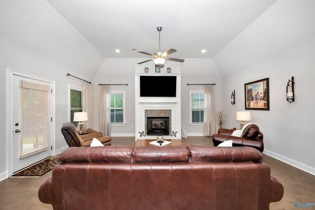 22605 Oakdale Ridge Lane, Athens, AL 35613