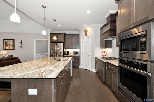 22605 Oakdale Ridge Lane, Athens, AL 35613