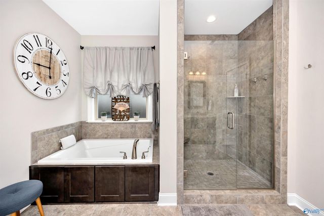 22605 Oakdale Ridge Lane, Athens, AL 35613