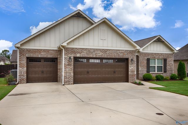 22605 Oakdale Ridge Lane, Athens, AL 35613