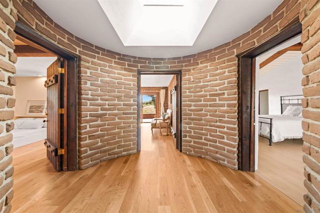 1951 Cloverdale Rd, Escondido, CA 92027