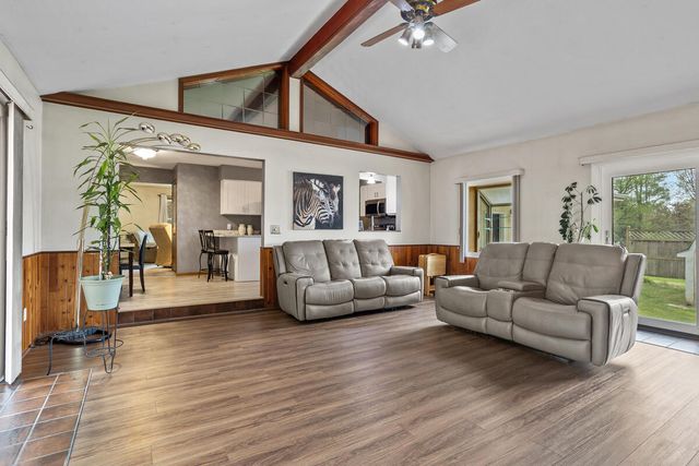 14135 Helmer Road S, Battle Creek, MI 49015