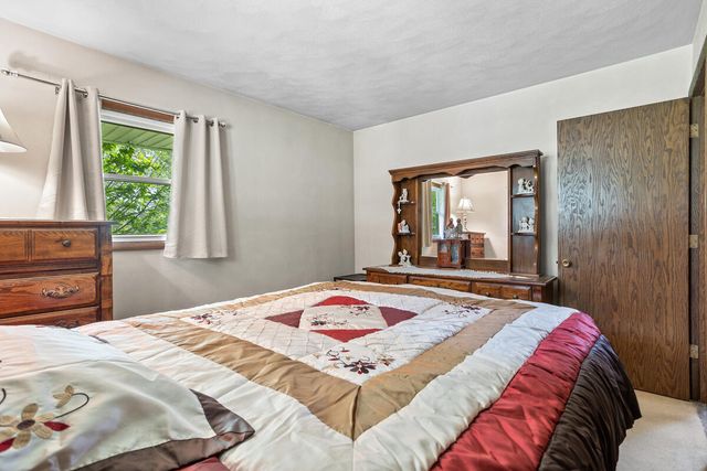 14135 Helmer Road S, Battle Creek, MI 49015